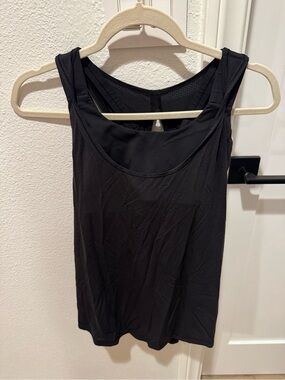 lululemon athletica Black Performance Tank with built in black strappy sports br